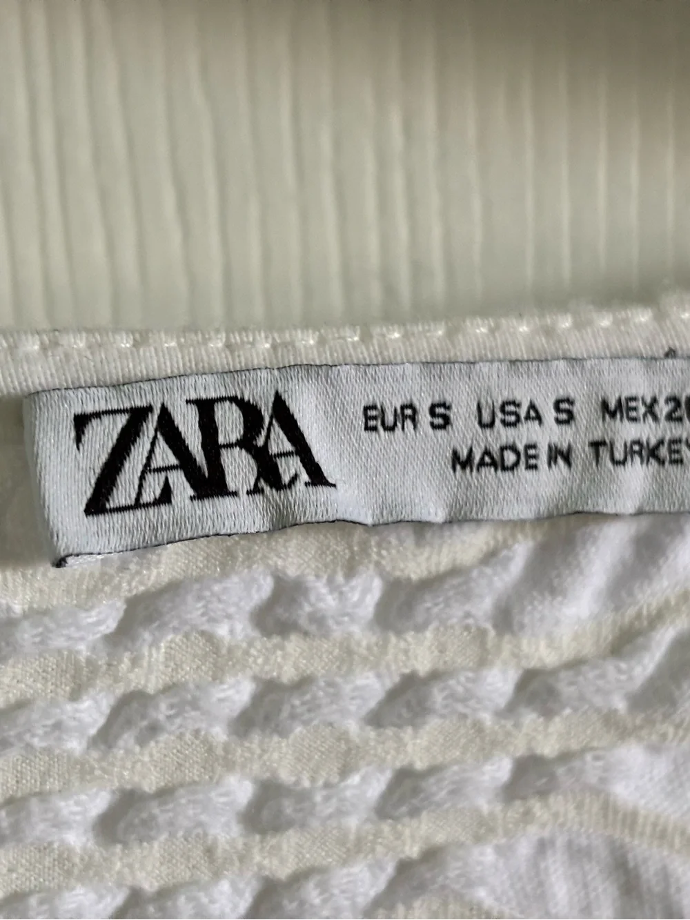 Zara white off